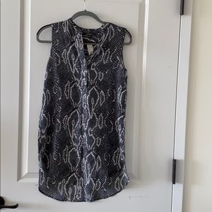 acrobat silk top snake print size XS